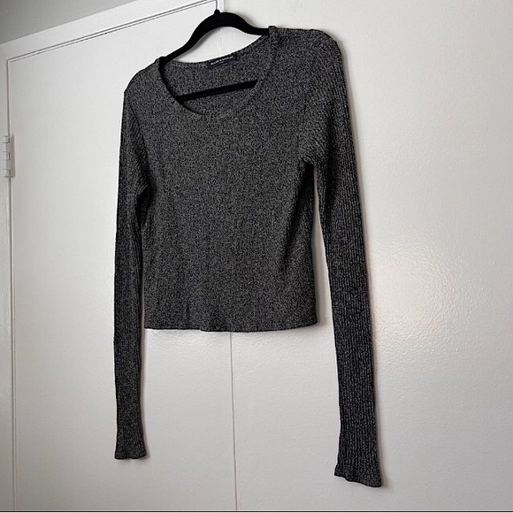 🆕🔥BRANDY MELVILLE STYLISH&CUTE CHARCOAL GRAY&MARBLED COLORED LONGSLEEVESWEATER - Picture 2 of 4